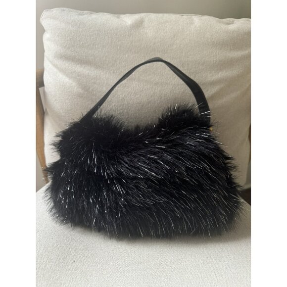 Fendi Baguette - Picture 4 of 7